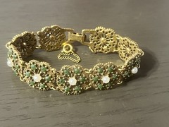 Lovely Vintage Goldette Faux Jade & Pearl Bracelet Earrings Ring Set