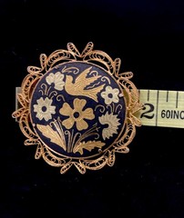 Vintage Damascene Brooch Black Gold Tone Trombone Clasp Filigree Bird Floral