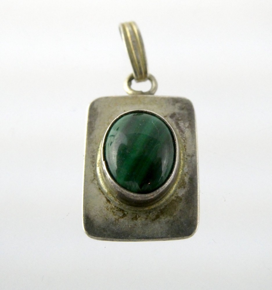Vintage Southwestern Sterling Silver Malachite Cabochon Pendant 2.8g 7/8 Inch