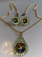 Vintage Juliana Style Watermelon, Rivoli Green Rhinestone Pendant Earrings Set