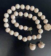 NATURAL ANGEL SKIN CORAL NECKLACE W/ MATCHING EARRINGS-14kt GOLD CLASP & EARRING
