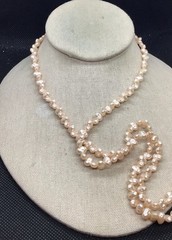 Vintage Costume Long Pale Pink Plastic Simulated Pearl Necklace 30″ G241
