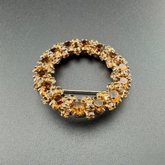 Weiss Brooch Pin 1.5in Amber Topaz Rhinestone Gold Tone Circle Wreath Vintage