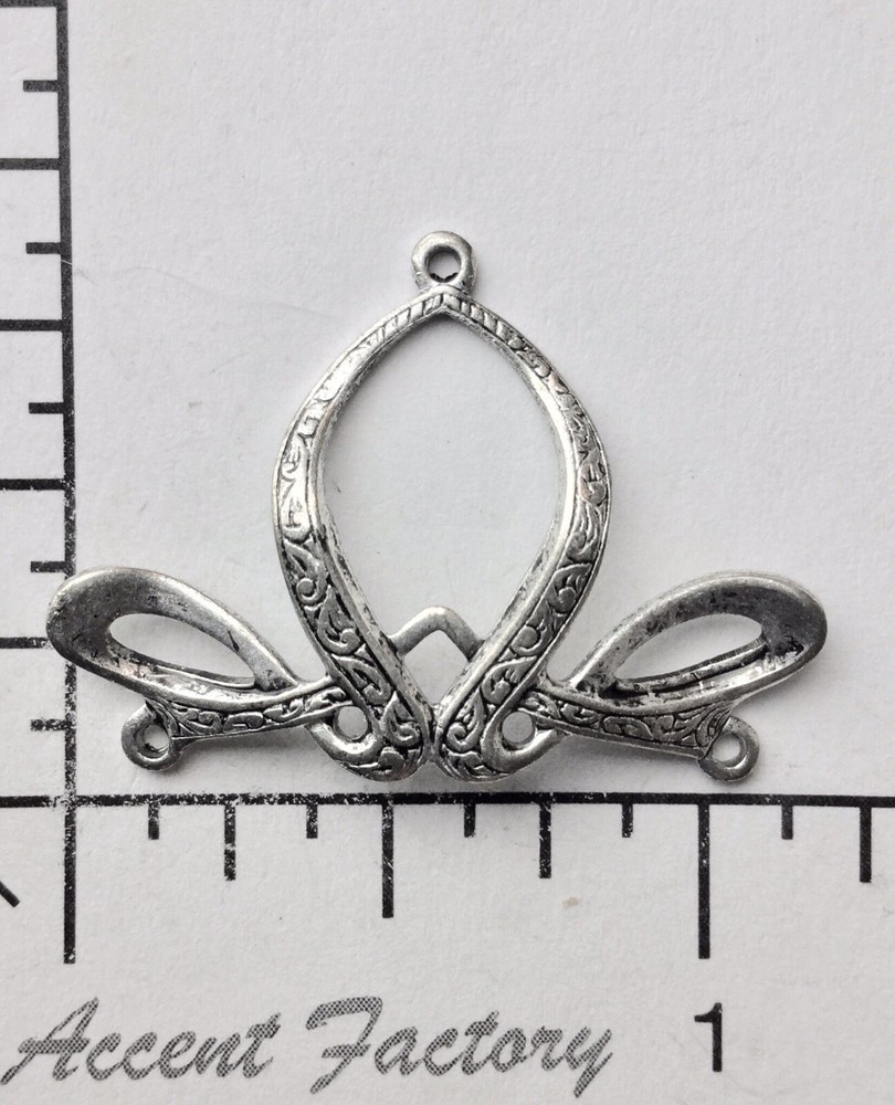 26224 – 1-1/4″ x 3/4″ Victorian Ornate Jewelry Connector Silver Ox