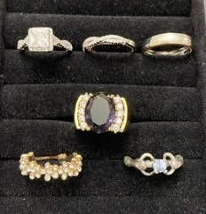 ✨Lot Of 6 Vintage To Now Beautiful Gemstone Estate Rings, All Size 9✨