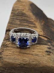 Designer JH Sterling Blue & Clear CZ Stone Ring – Size 7.5 Halo EUC