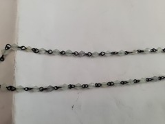 Vintage Necklace Wire Unusual Flower Design Beads-plastic &Glass,Blk Metal 24″