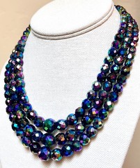 BEAUTIFUL Vintage Iridescent Sparkling Black Peacock Bead 3 Strand Necklace