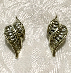 Vintage Coro Silver Tone Shell Shape Earrings Clip Ons signed Mid Century
