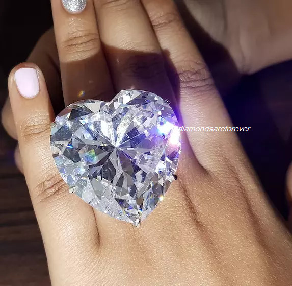 Huge Colorless White Heart Shape 120.00CT Diamond Solitaire Party Women’s Ring