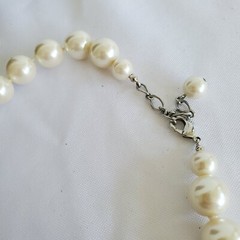 Vintage Faux Pearl Chunky Hand Knotted Necklace Choker Silvertone 16″ – 18″