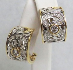 MAGNIFICENT VINTAGE 18K GOLD & DIAMOND EARRINGS