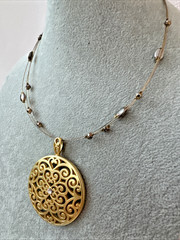 Statement Matte Gold 1990s 2000s y2k Round gold Amulet wire choker VTG Necklace