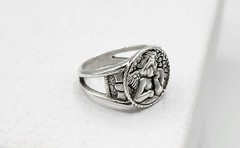 Designer Vintage Shube’s Dakota West Sterling Silver Cherub Angel Ring Size 5
