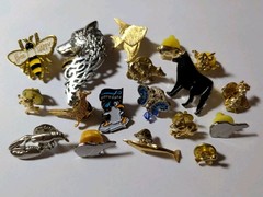 Vintage Mixed 18 Animal Enamel Pin Lot Bee Wolf Bear Bird Fish Dolphin Koala Pig