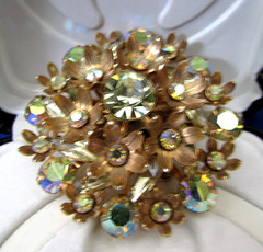 Vintage Aurora Borealis (AB) Clear Rhinestone Floral Brooch Pin Gold Tone MCM