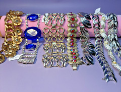 8 Vintage Retro Bracelets 7 Signed-Silver/Gold tone 6.5 to 7.5 inches