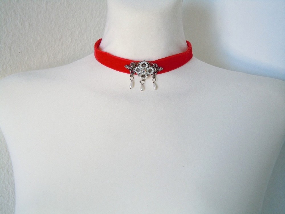 Vintage Choker Necklace Tracht Dirndl Velvet Red Imitation Pearls 33 – 39 Cm