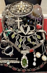 Vintage Estate Costume Jewelry Lot ! NAPIER, AVON and more!