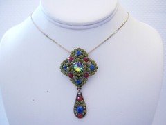 1950’s EDLEE Fab RIVOLI, Olivine, Egyptian Blue & RED Rhinestones Dangling PIN