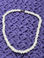 Vintage Puka Shell Necklace Barrel Clasp 17 inches Long