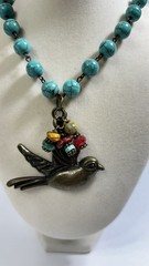 Vintage Southwestern Style Faux Turquoise Beaded Necklace 26in Bird Pendant