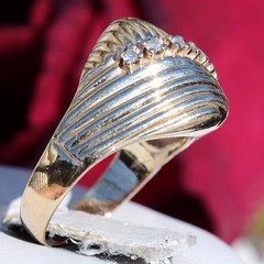 14k yellow gold ring 0.15ct natural diamond size 7 dome handmade vintage 6.9gr