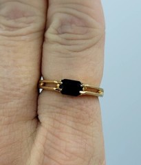 Vtg Sz 7 Ring Sm Black Cubic Zirconia 18KGE Stackable Fashion Jewelry StyS3