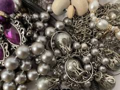 4Lb Mixed Mystery Jewelry Lot Vintage Mod Boho Bead Necklaces Bracelets Earrings