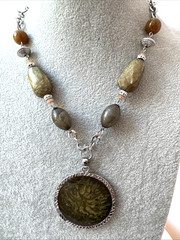 y2k 1990 Chicos 2000s Modernist Metal Jewelry VTG Goth Green Brown boho necklace