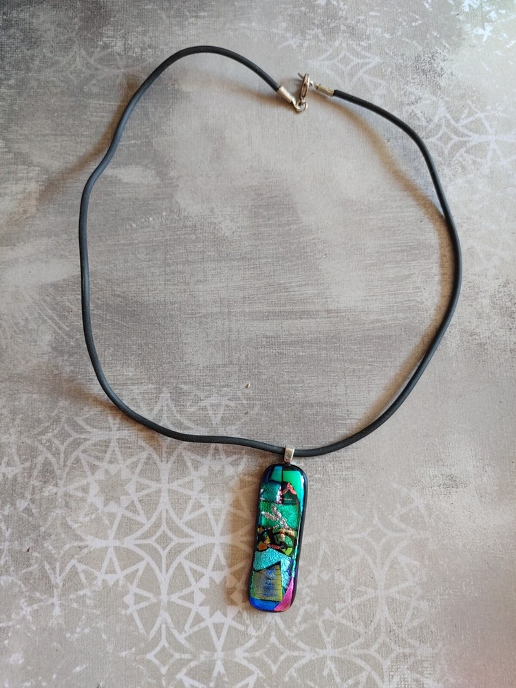 Vintage necklace precious metal foil art glass pendant on neoprene cord 19″