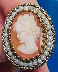 Vintage Mid Century Shell Cameo Ring Seed Pearl Halo 14 kt Gold Size 6