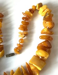Vintage 80s Baltic Amber Necklace 10” Egg Yolk Honey Amber Nuggets Drop Pendant