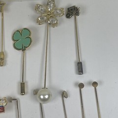 Lot of 13 Vintage Lot Pins Jewelry Novelty Assorted Colors Shapes Materials