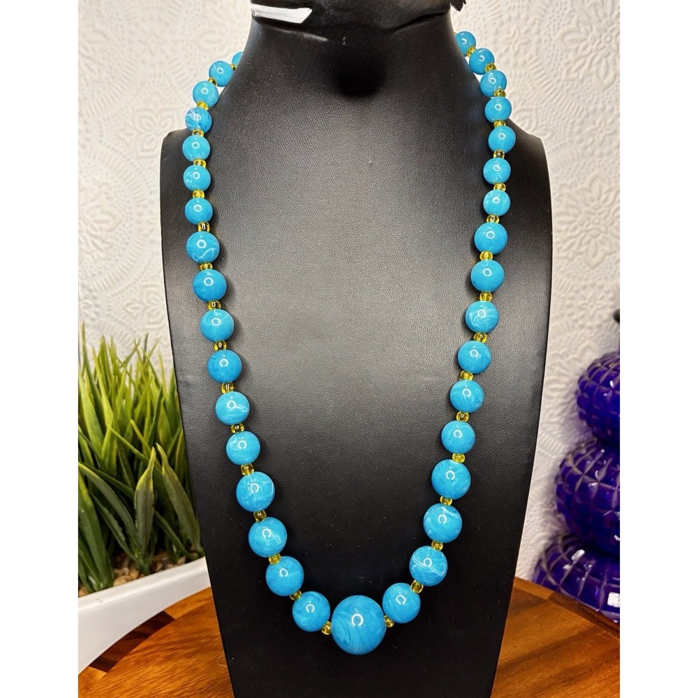Sky blue and white marbled vintage beaded necklace 22”