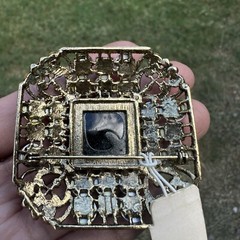 VTG Brooch Pin 2 Inch Black Glass Cab Clear Rhinestones Gold Tone Filigree NWT