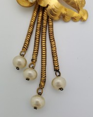 Vintage 1940s Stunning Long Drop Pearl Brooch