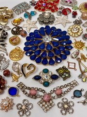 Lot Vintage & Modern Jewelry Parts Broken Repurpose Craft Rhinestones Harvest W