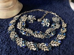 Lisner 3 Piece Demi Parure Set Dark Blue & Borealis Crystals On Silver Tone Vine