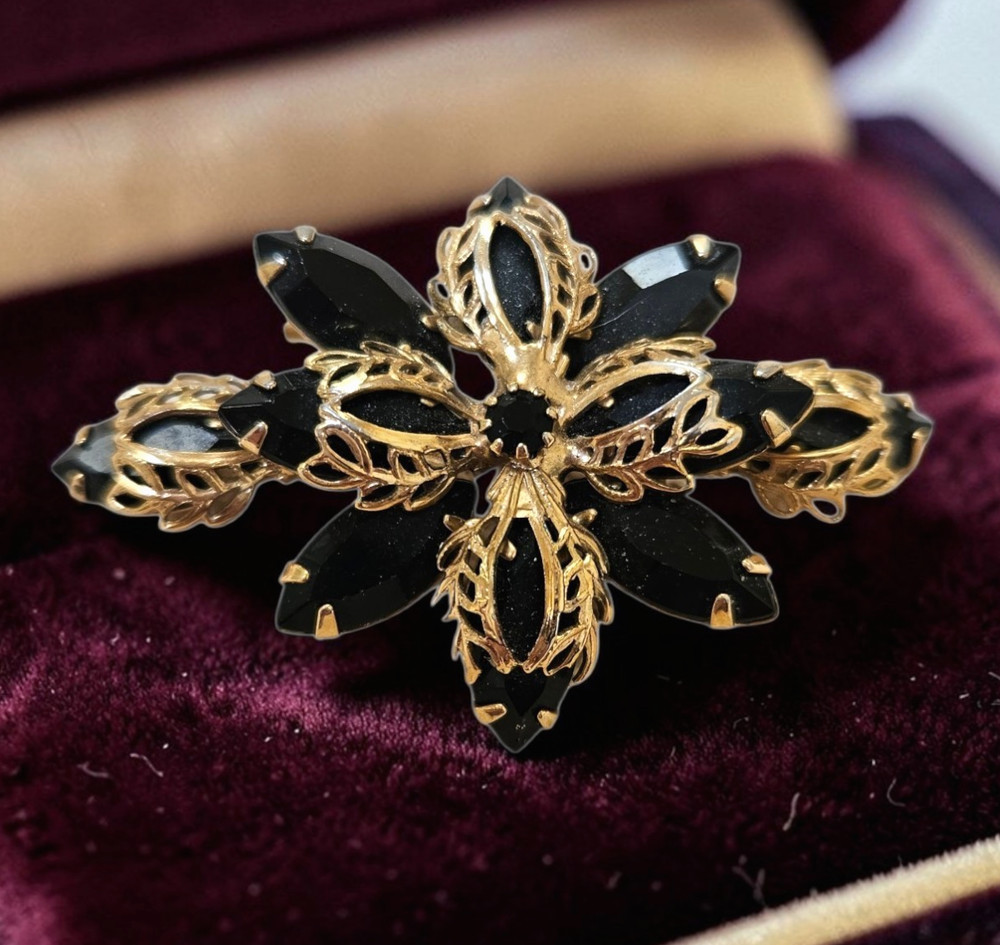 Vintage Goldtone Faceted Black Navette Stones Unsigned Brooch ~ 2 1/8″