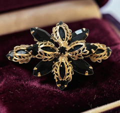 Vintage Goldtone Faceted Black Navette Stones Unsigned Brooch ~ 2 1/8″