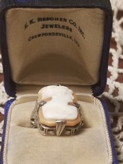 14k Gold Antique Cameo Ring, Shell & Coral, In Original Box, Size 4.75