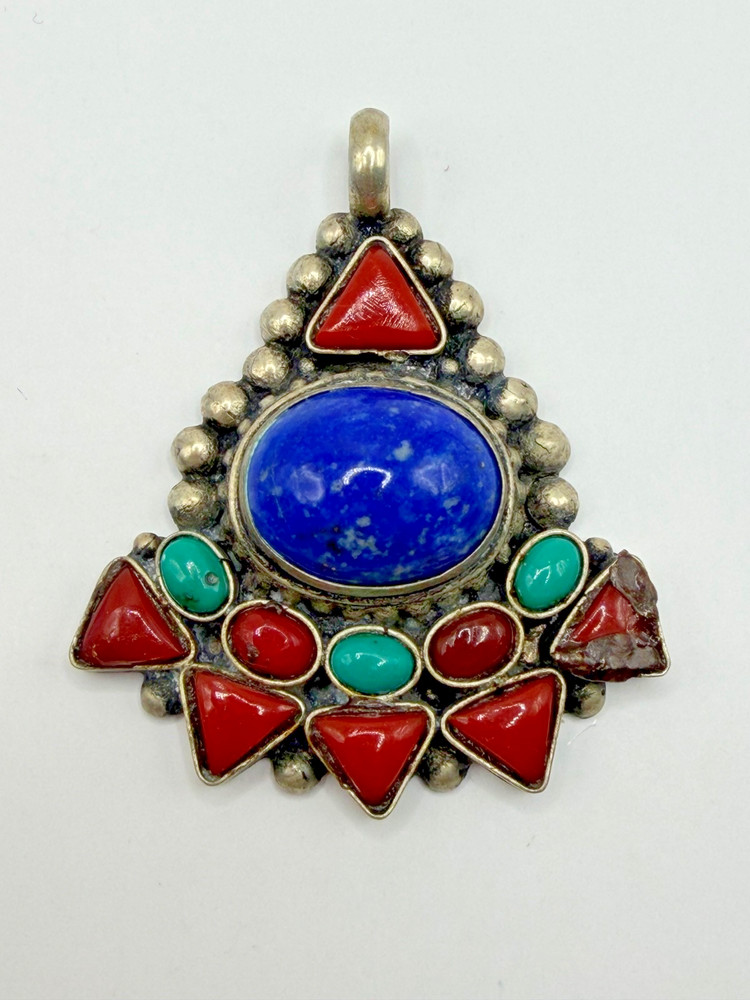 VINTAGE TIBETAN SILVER TONE PENDANT WITH TURQUOISE AND CORAL STONE BLUE LAPIS