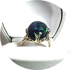 Stunning BLACK OPAL – Solid Natural – Blue-Green – 14k Vintage Yellow Gold Mtg