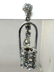 Vtg Screw Back Wishing Well Clear Rhinestone Dangle Jewelry Earrings 1.5″