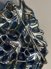Vintage LISNER Blue Molded Jelly Lucite Leaves Brooch