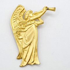 Glorious Figural Trumpeting Angel Gold Tone Hallmarked 1989 Vintage Brooch Pin