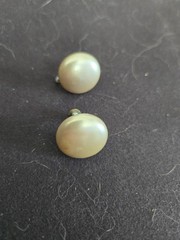 Vintage Plastic Round Pearl White Twist back Clip-on