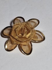 Vintage AAi Gold Plated Daisy Brooch 3D Flower