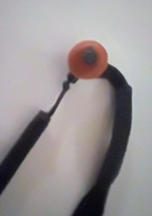 23″ wood bead necklace with 2 3/4 wood doughnut pendent bead and loop clasp MS5